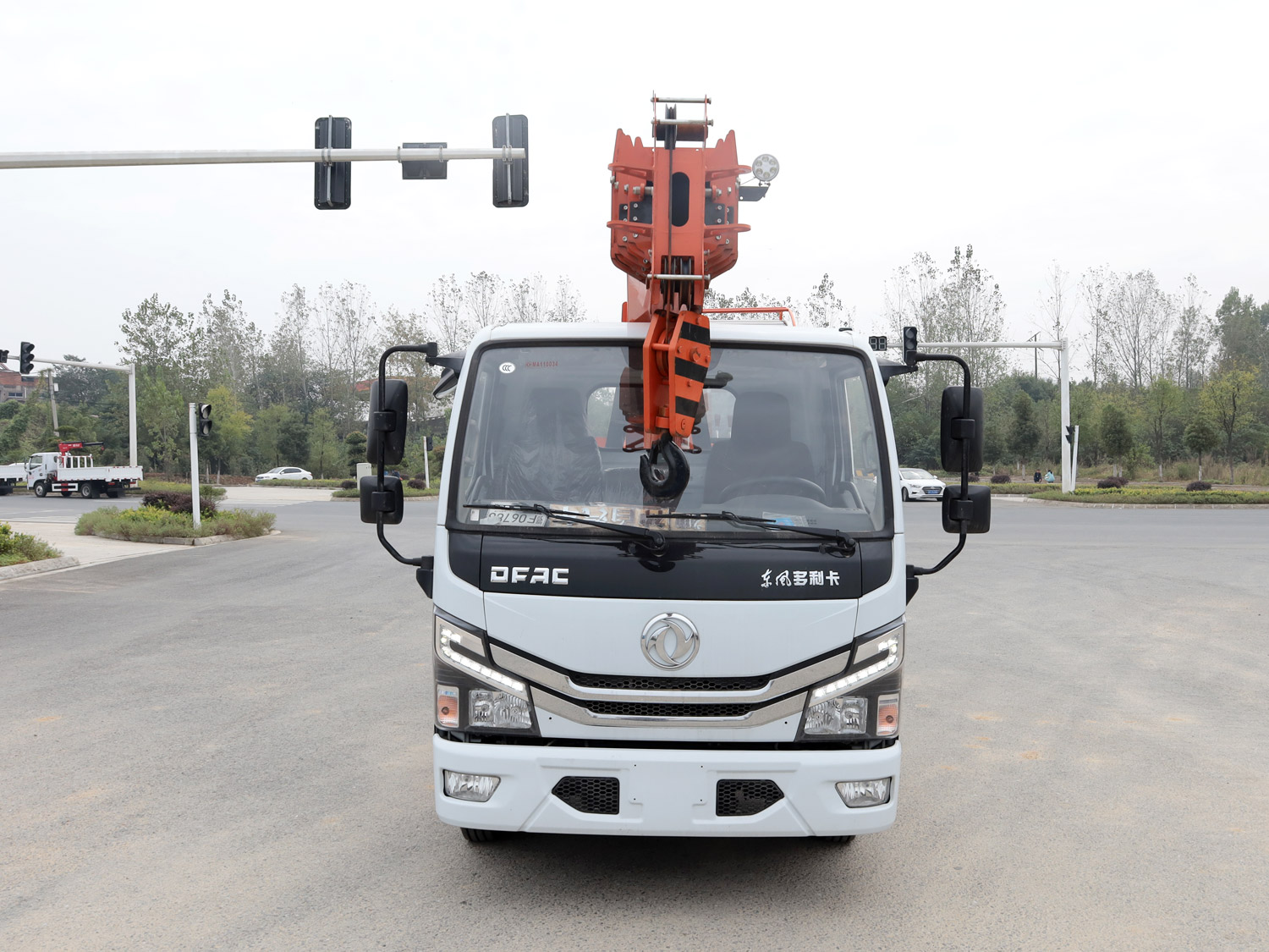 東風多利卡D5單排5噸藍牌汽車吊 東風多利卡D5單排5噸藍牌汽車吊