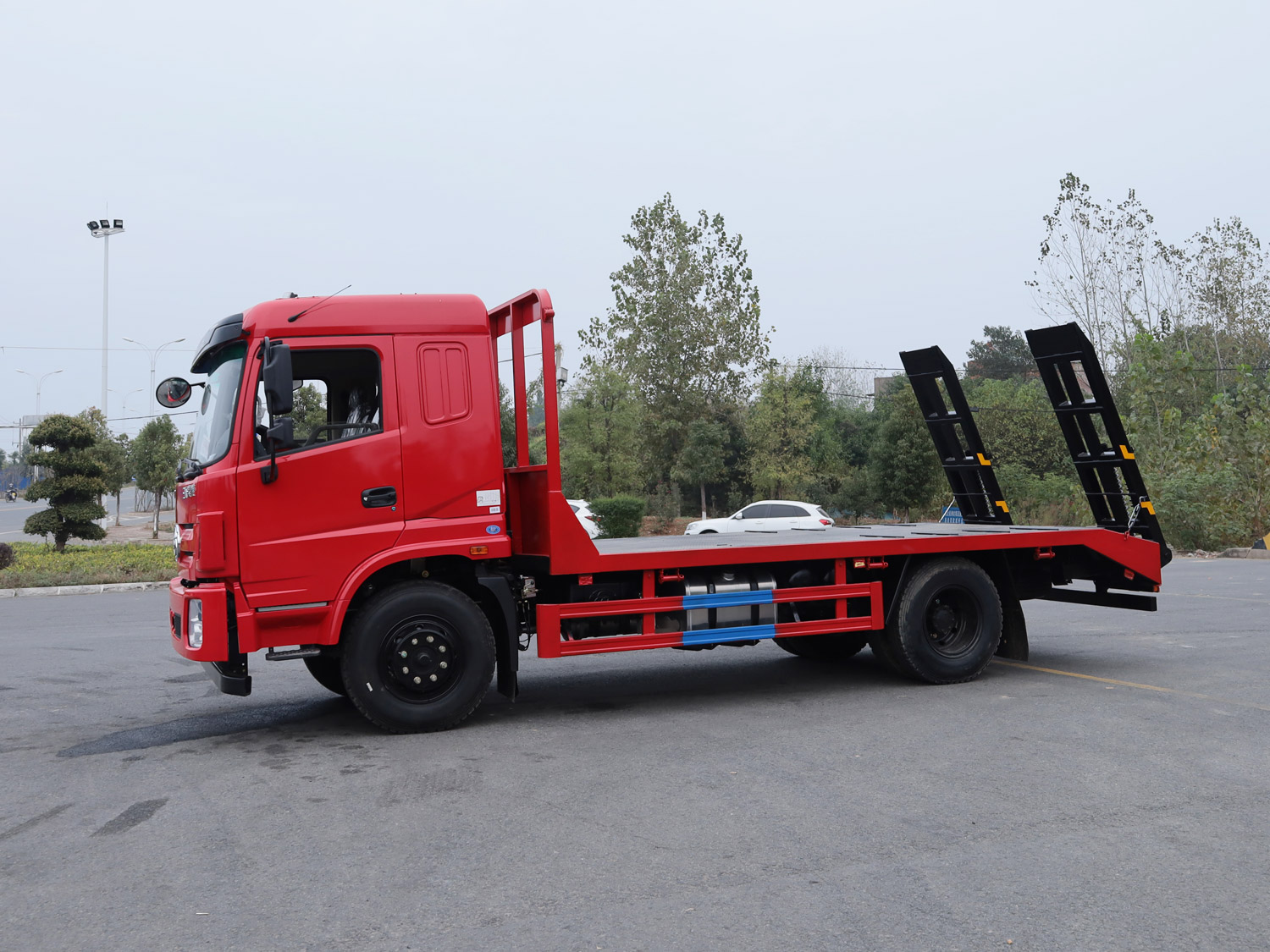 三環昊龍排半平板運輸車 三環昊龍排半平板運輸車
