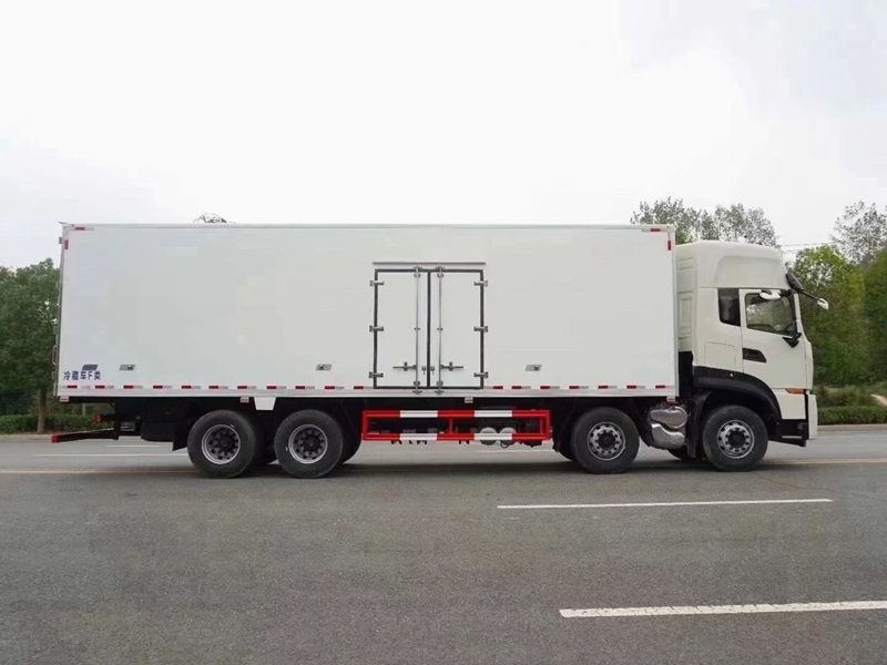 東風(fēng)天龍KL前四后八冷藏車 東風(fēng)天龍KL前四后八冷藏車