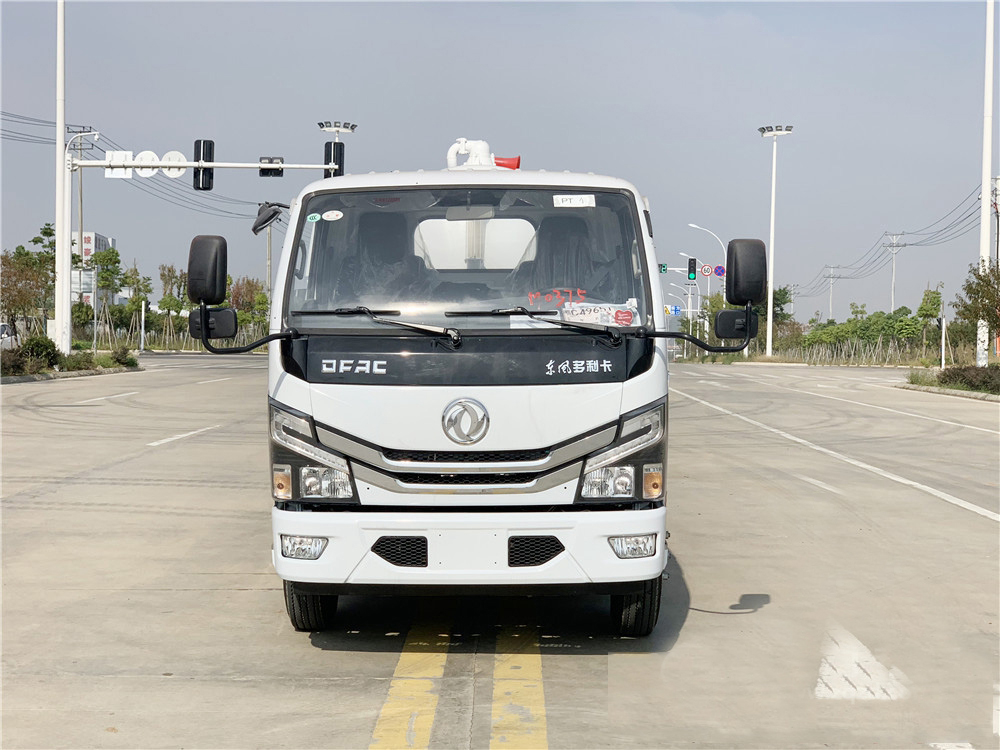 國六4.5方東風D6 吸污車 國六4.5方東風D6 吸污車