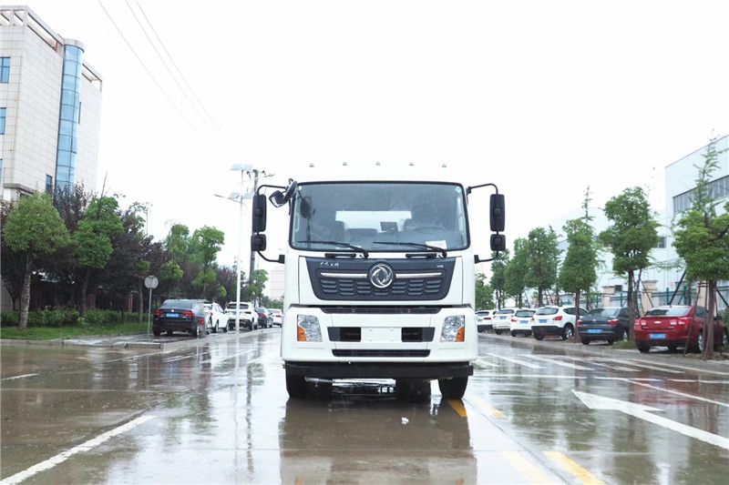 東風(fēng)天龍后八輪20噸噴霧車,國六綠化噴灑車 東風(fēng)天龍后八輪20噸噴霧車,國六綠化噴灑車